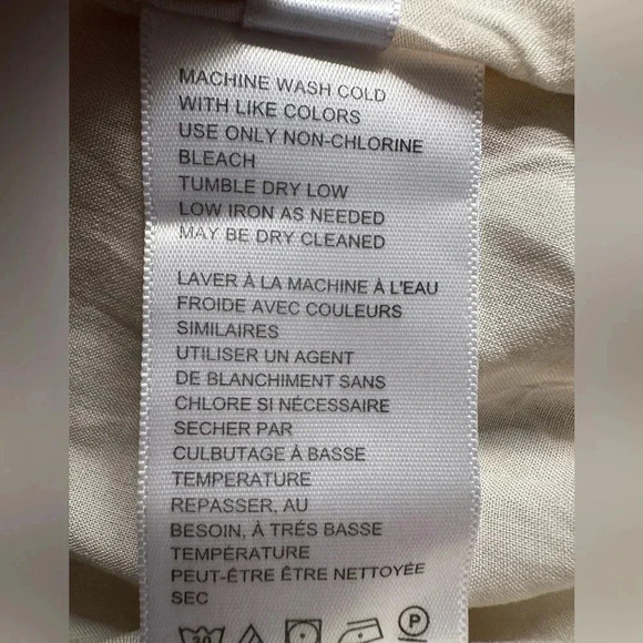 Urban Outfitters  Bettie Twist-Front Mini Dress in floral print - Picture 7 of 8